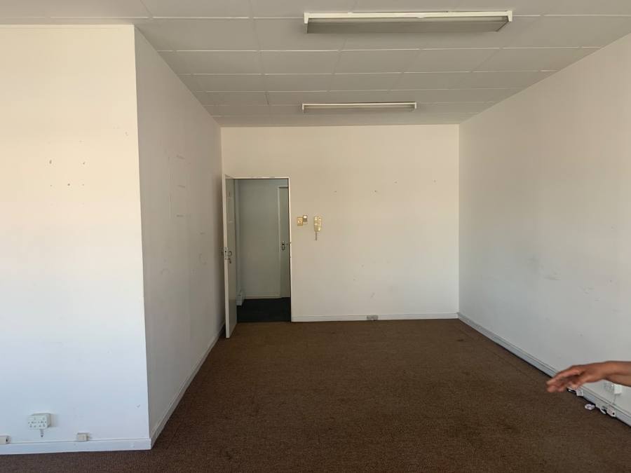 To Let Commercial Property for Rent in Townsend Estate Western Cape